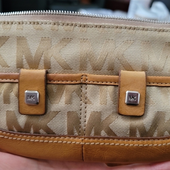 Michael Kors Mini Handbag/Clutch Wallet - Picture 6 of 11